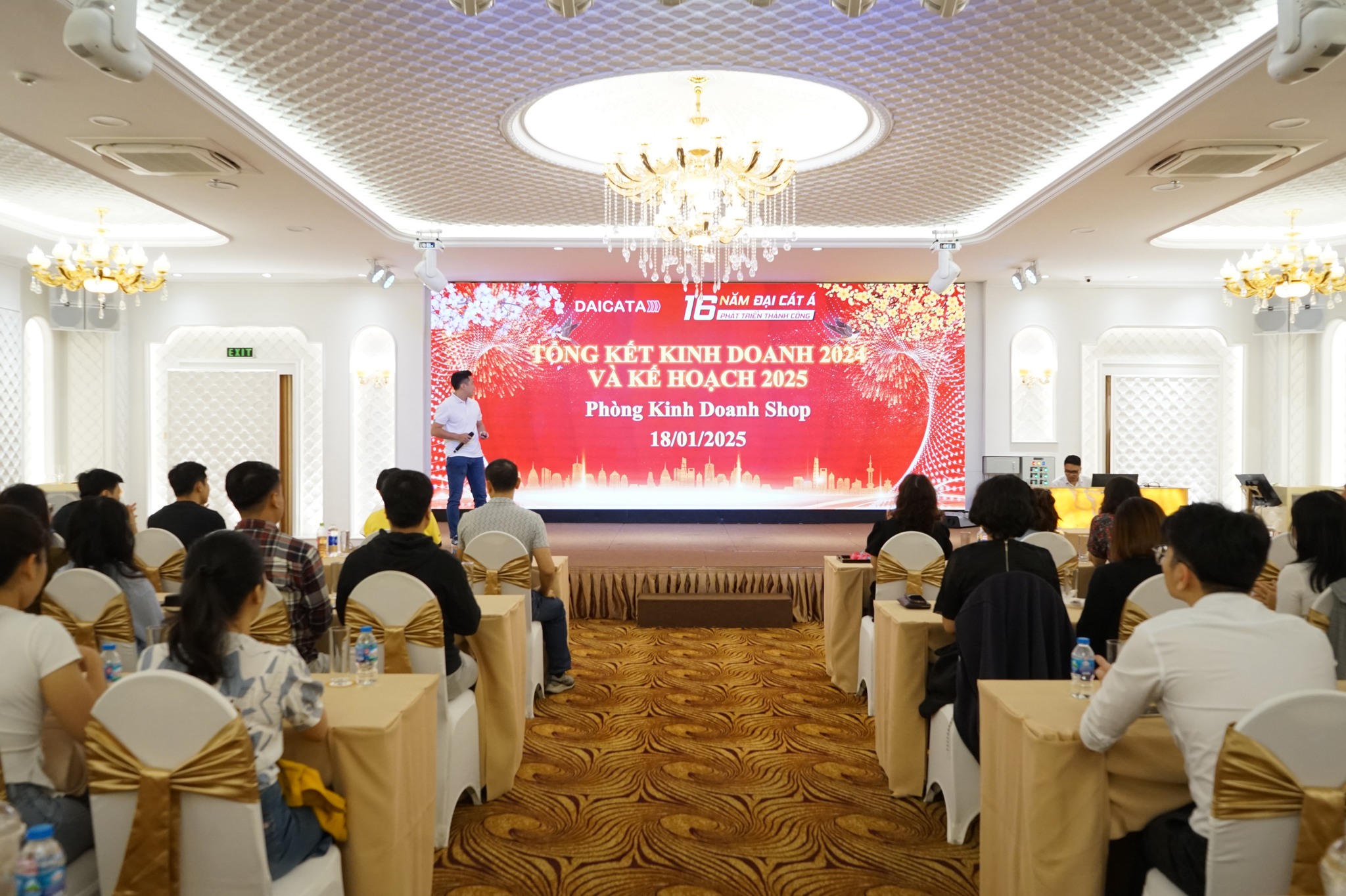 Họp tổng kết và Gala Dinner 2024
